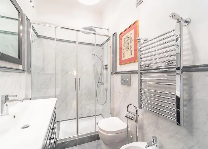 Family Retreat In The Heart Of The Ghetto By Houseeds Apartment *