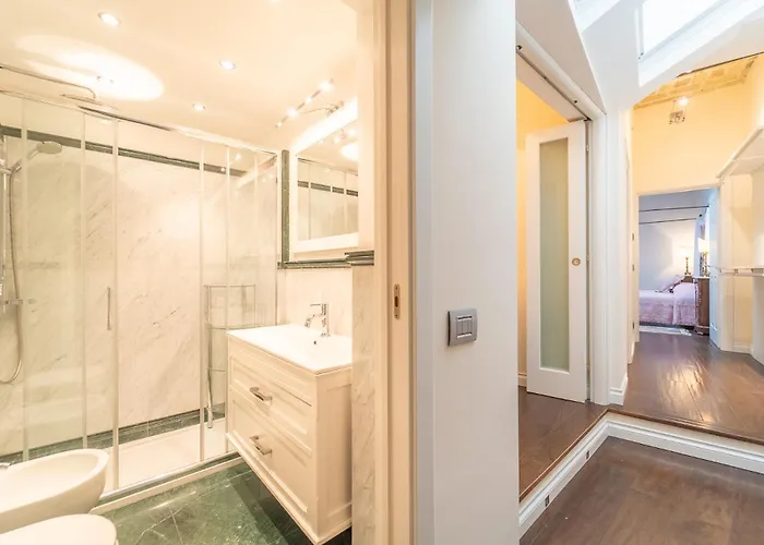 Family Retreat In The Heart Of The Ghetto By Houseeds Apartment *